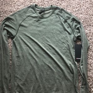 NWT Metal Vent Tech LS 2.0. Size large.